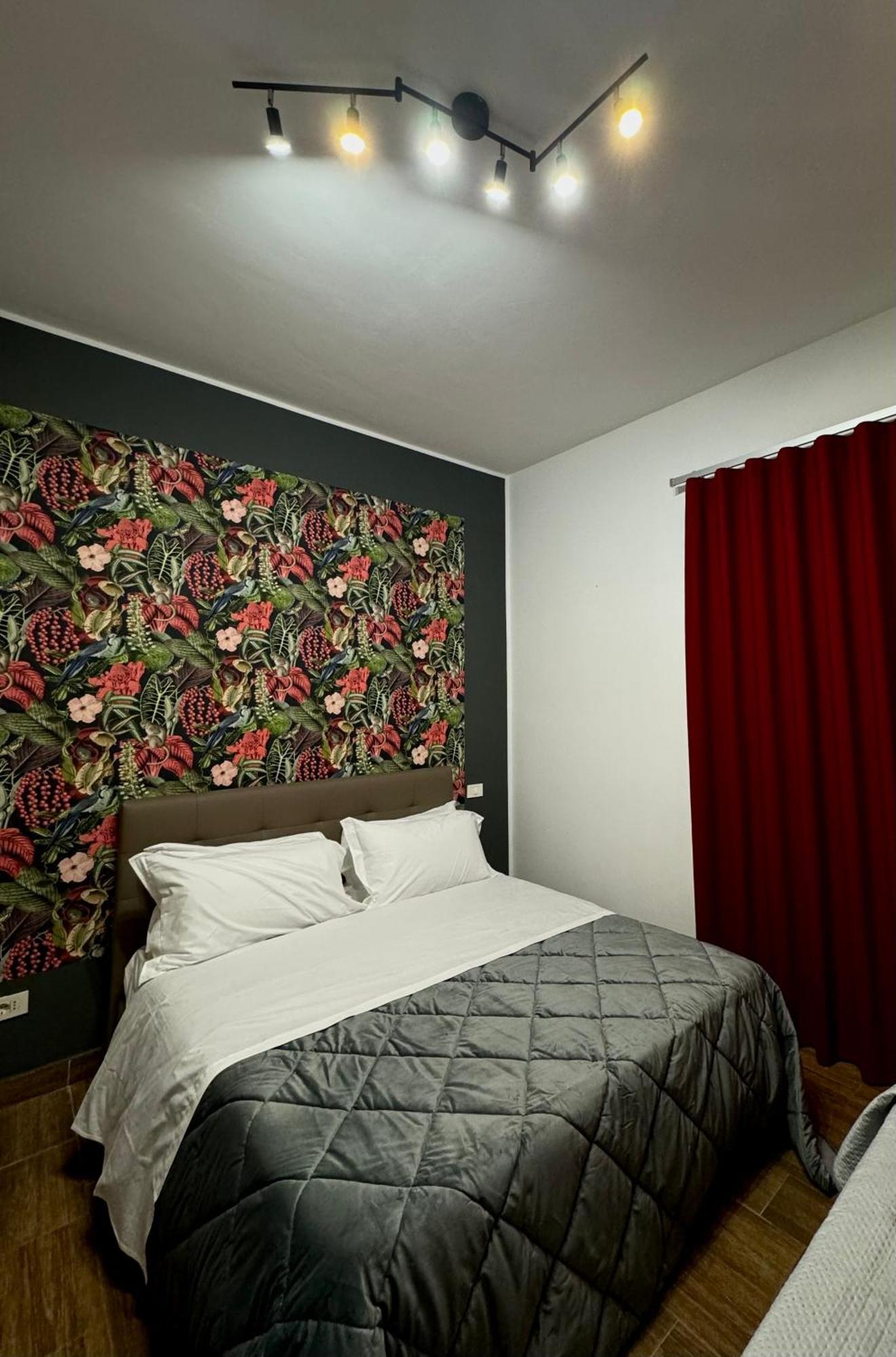 Enotria Bnb Bed & Breakfast Reggio di Calabria Bagian luar foto